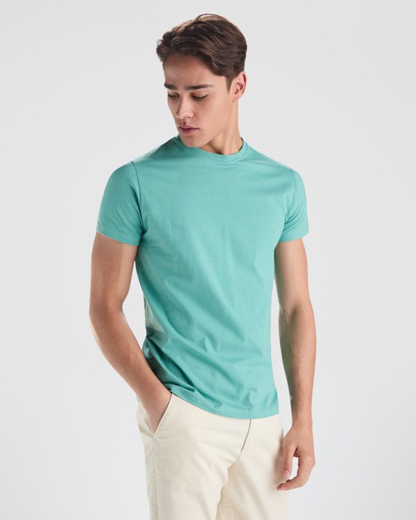 Tricou Barbati, Roly Stafford